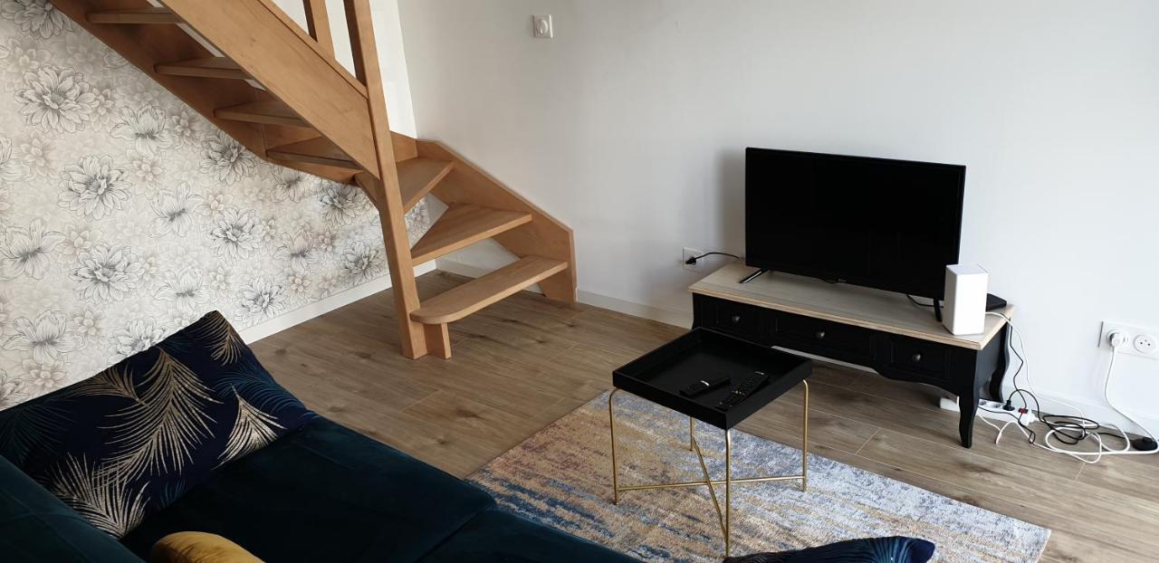 L'Aurore Doree, Duplex Renove - Parking Prive - Wifi Gratuit Apartamento Saint-Quentin  Exterior foto